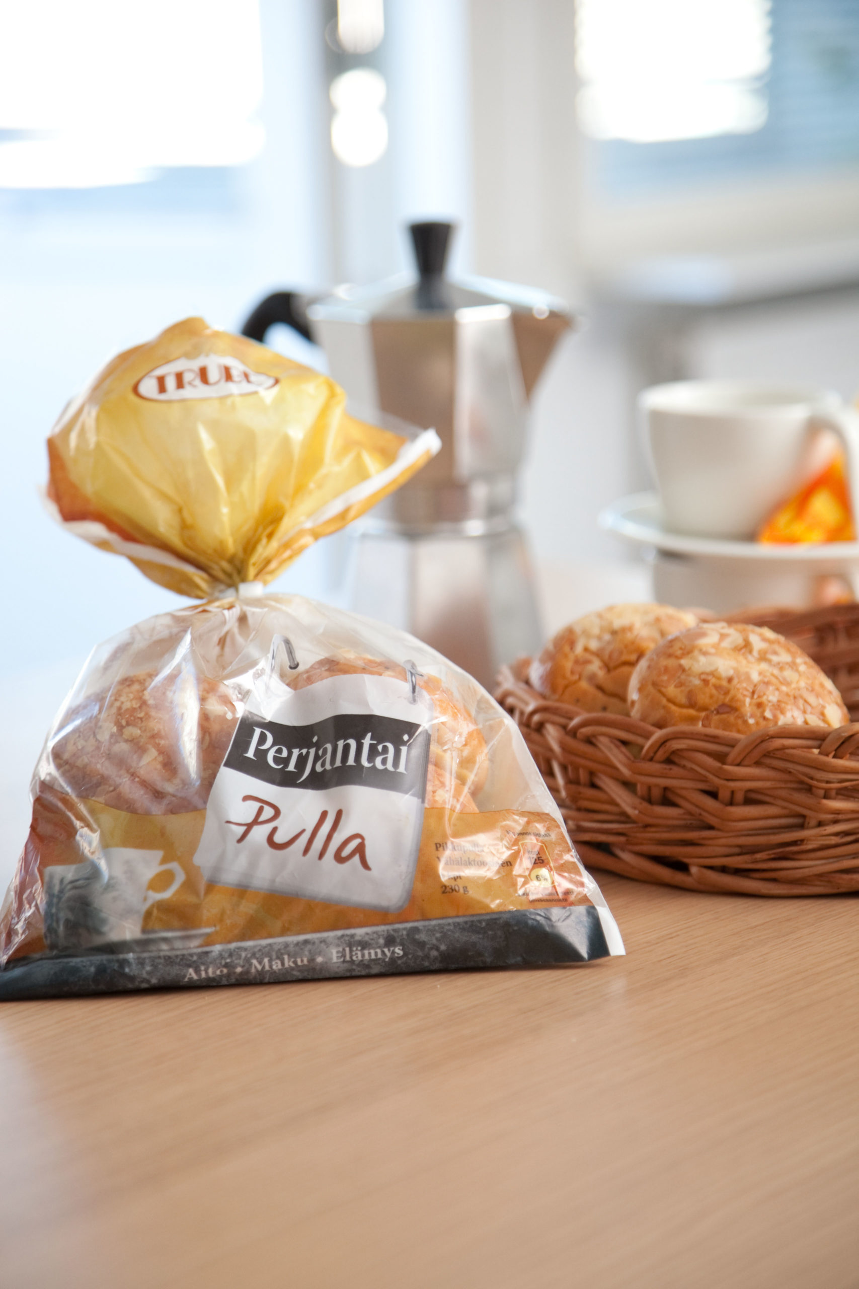 bread in food packaging plastic